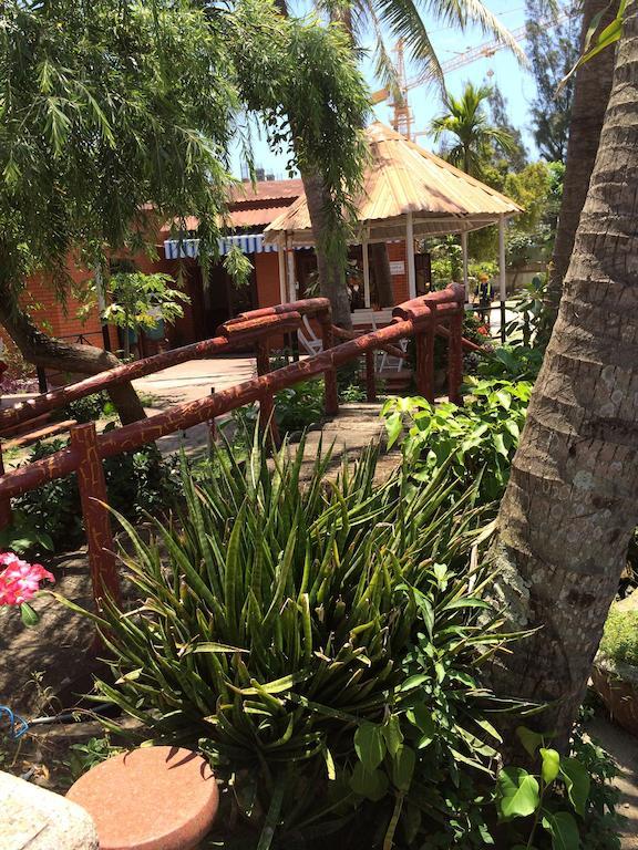Hotel Romance Danang Exterior photo